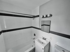 21 Willoughby St-Unit -B7 in Newark, NJ - Building Photo - Building Photo