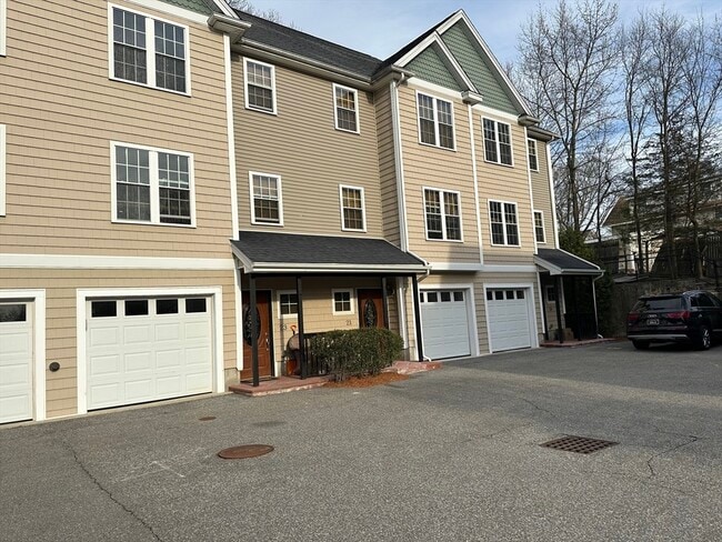 property at 8 Grant St