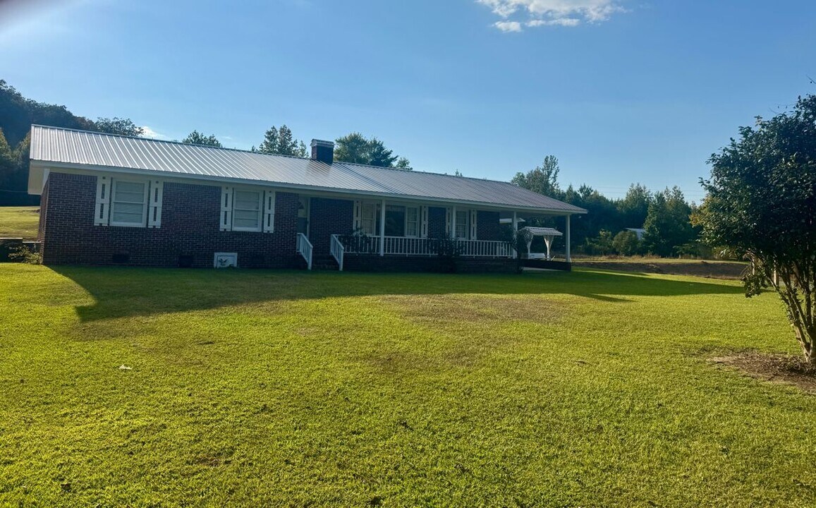 5445 AL-145 in Clanton, AL - Building Photo
