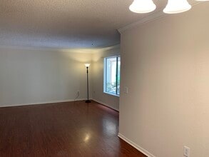 12141 Centralia St, Unit 106 in Lakewood, CA - Building Photo - Building Photo