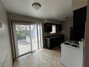 2744 Juno Pl in Fairlawn, OH - Building Photo - Building Photo