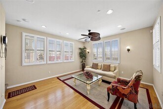 5037 Palm Point Ct in San Diego, CA - Building Photo - Building Photo