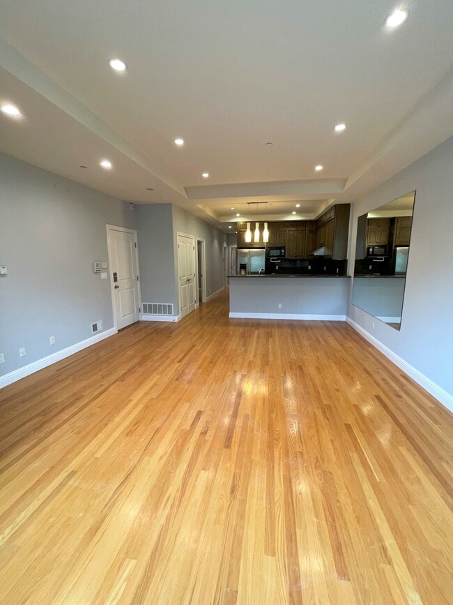 1358 24th Ave, Unit 2nd Floor in San Francisco, CA - Building Photo - Building Photo