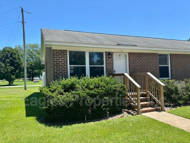 106 Gurley Ave in Goldsboro, NC - Building Photo