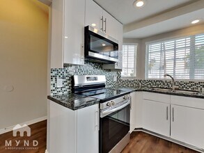 413 W Renee Dr in Phoenix, AZ - Building Photo - Building Photo