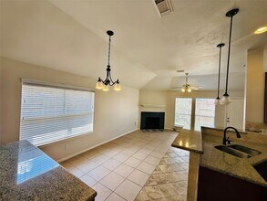 11906 Oakner Dr in Tomball, TX - Building Photo - Building Photo