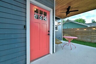 4313 Maybelle Ave in Austin, TX - Building Photo - Building Photo