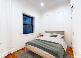 West 147th Street, Unit 1B in New York, NY - Foto de edificio - Building Photo