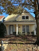 1354 Island Pl E in Memphis, TN - Building Photo