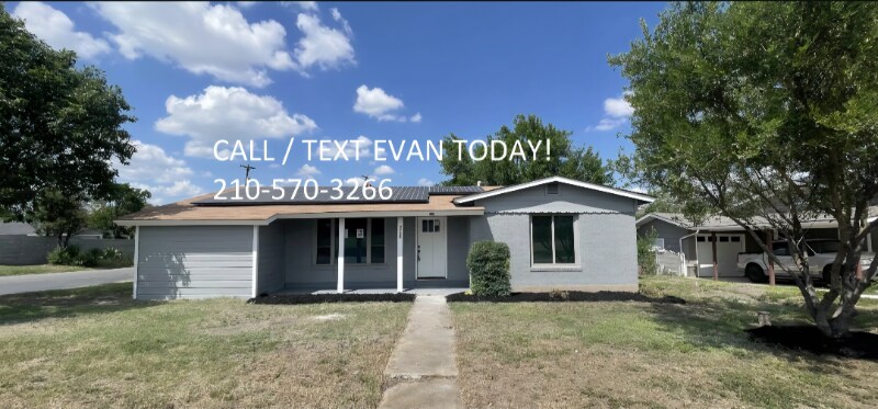 2739 W Woodlawn Ave in San Antonio, TX - Foto de edificio