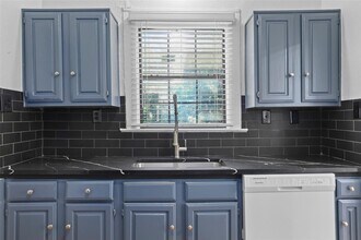 4037-4039 Roswell St in Dallas, TX - Building Photo - Building Photo