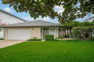 3610 Glen Haven Blvd in Houston, TX - Building Photo