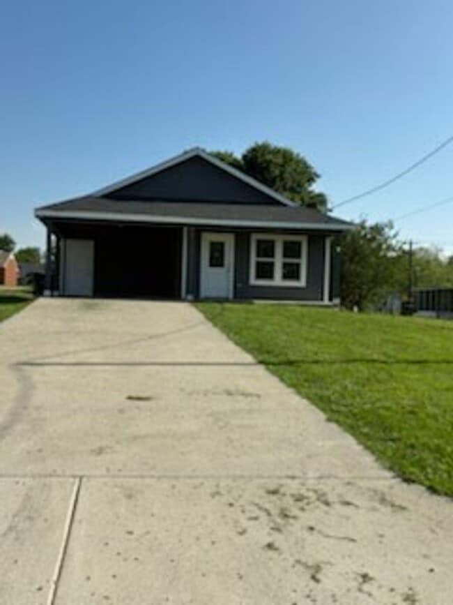 property at 107 E Miller St