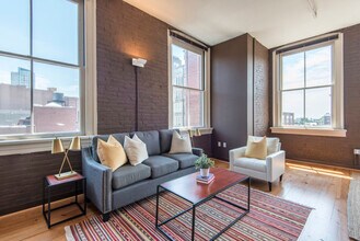 1200 Walnut in Philadelphia, PA - Building Photo - Interior Photo