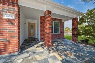 17610 Prospect Meadows Dr in Houston, TX - Building Photo - Building Photo