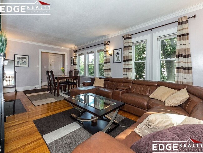 33 Pershing Rd, Unit 1 in Boston, MA - Building Photo - Building Photo