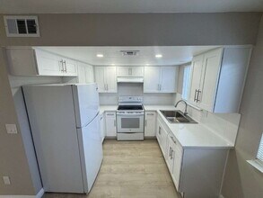 3610 Cecile Ave in Las Vegas, NV - Building Photo - Building Photo