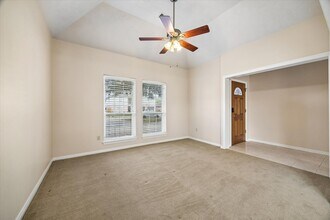 806 Charles Pl in Baytown, TX - Building Photo - Building Photo