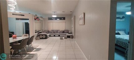 4070 Palmetto Trail in Weston, FL - Building Photo - Building Photo