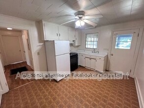 99 Susan St in Clinton, NC - Building Photo - Building Photo