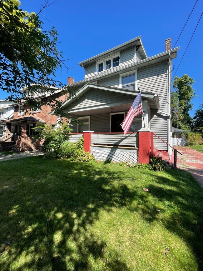 770 Crandall Ave in Youngstown, OH - Building Photo - Building Photo
