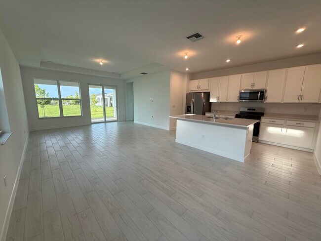 9563 Southwest in Port St. Lucie, FL - Building Photo - Building Photo