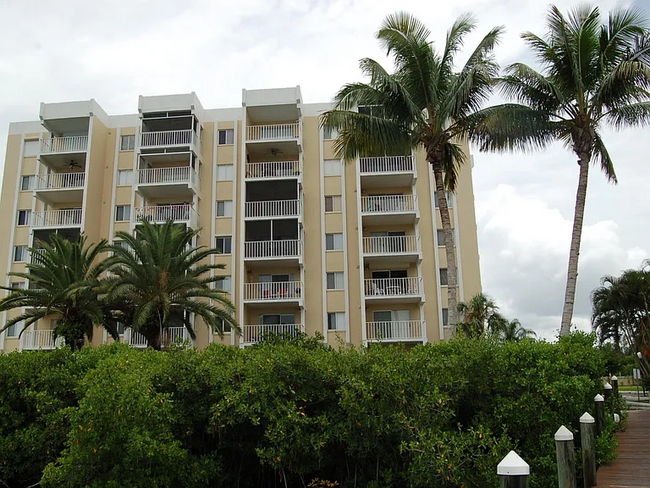 property at 2875 Palm Beach Blvd