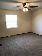 423 George St in Alton, IL - Foto de edificio - Building Photo