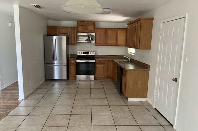 1516 Leader Dr in Killeen, TX - Building Photo - Building Photo