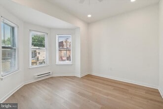 5554 Lansdowne Ave in Philadelphia, PA - Building Photo - Building Photo