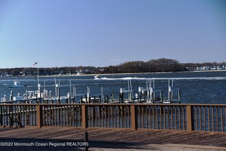 309 Lincoln Ave in Point Pleasant Beach, NJ - Building Photo - Building Photo