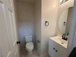 7953 Violet Sky St in Las Vegas, NV - Building Photo - Building Photo