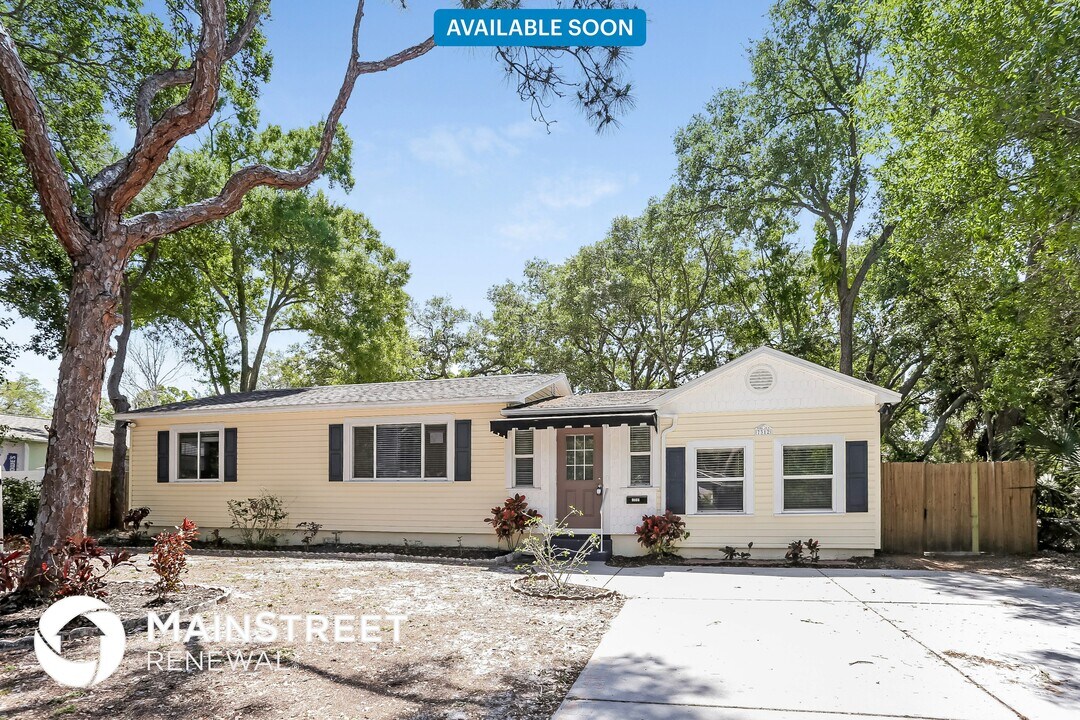 7312 6th Ave N in St. Petersburg, FL - Building Photo