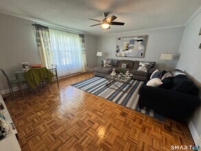 62 Brookfield Rd in Waterbury, CT - Building Photo - Building Photo