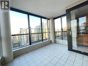 1189 Howe St in Vancouver, BC - Building Photo - Building Photo