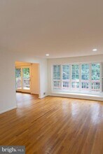 1212 Forestwood Dr in McLean, VA - Building Photo - Building Photo