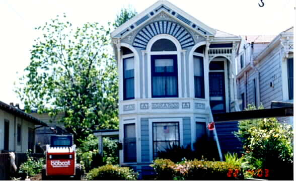 1726 Lincoln Ave in Alameda, CA - Foto de edificio - Building Photo