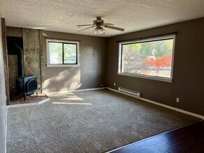 366 S 100 E in Blanding, UT - Building Photo - Building Photo