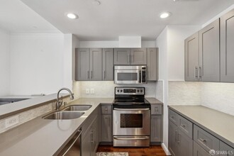 333 Bush St in San Francisco, CA - Building Photo - Building Photo