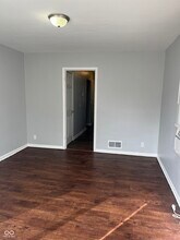 628 N Oxford St in Indianapolis, IN - Building Photo - Building Photo