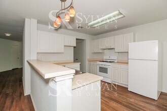 13604 Sierra Wind Ln in Elgin, TX - Building Photo - Building Photo