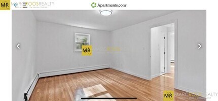 7 Sunnyside Ave, Unit 1 in Wellesley, MA - Building Photo - Building Photo