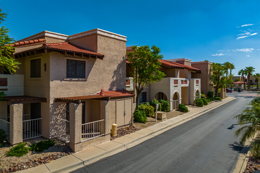 Thunderbird Paseo in Glendale, AZ - Building Photo