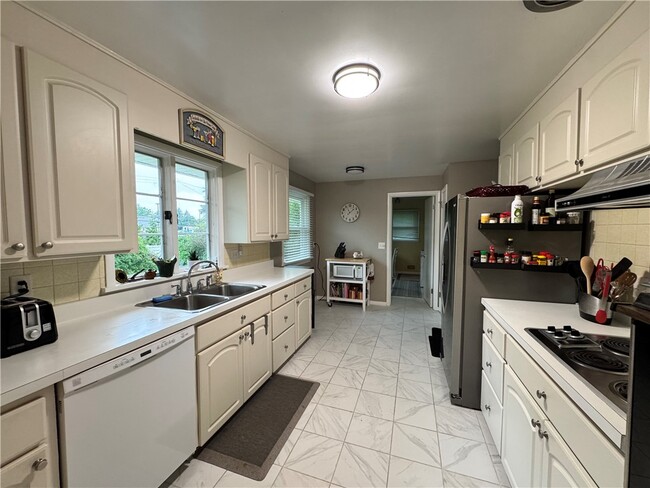 79 Drake Dr in Rochester, NY - Building Photo - Building Photo