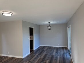 1177 Bud Pl in Manteca, CA - Building Photo - Building Photo