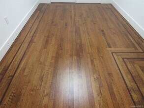 131 Roanoke Ave in Riverhead, NY - Building Photo - Building Photo