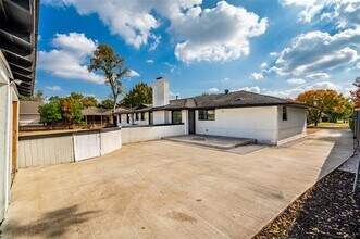 6207 Royal Ln in Dallas, TX - Building Photo - Building Photo