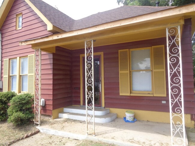 1507 E 17th Ave in Pine Bluff, AR - Building Photo - Building Photo