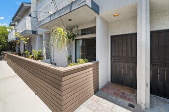 12726 Mitchell Ave in Los Angeles, CA - Building Photo - Building Photo
