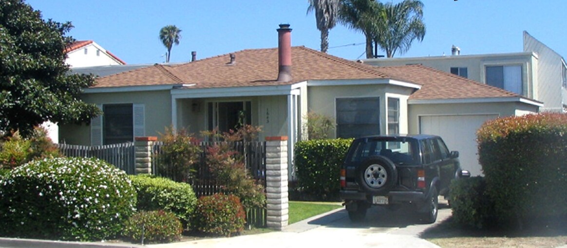 Oliver Avenue Apartments in Pacific Beach, CA - Building Photo